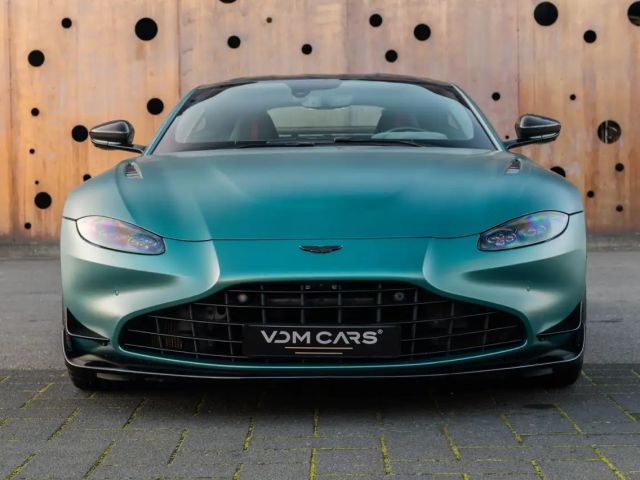 Aston Martin V8 V8