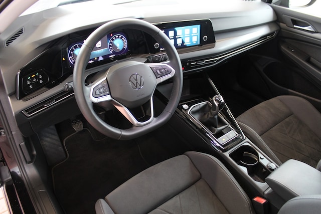 Volkswagen Golf 1.5 TSI Style