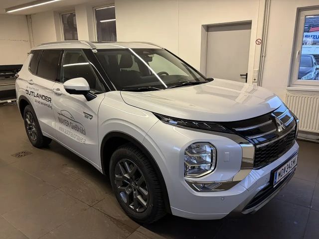 Mitsubishi Outlander PHEV