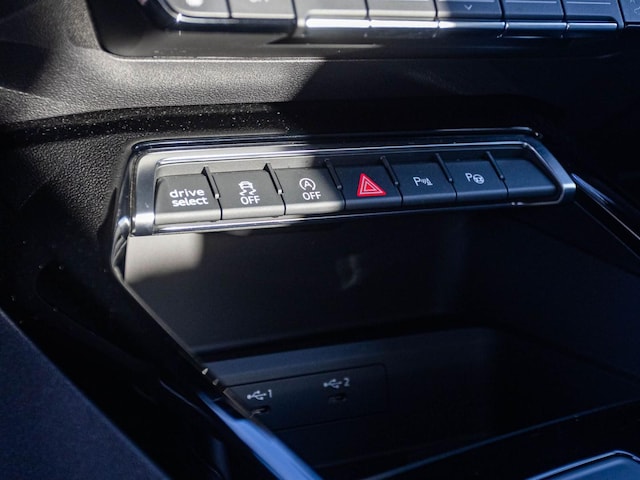 Audi RS3 Quattro S-Tronic Sedan