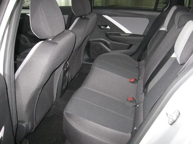 Opel Astra Electric Basis