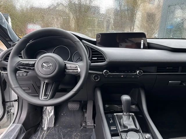 Mazda 3 Exclusive-line