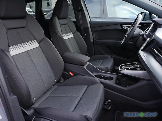 Audi Q4 e-tron SUV 45 e-tron Audi Q4 e-tron