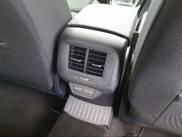 Volkswagen T-Roc 1.5 TSI DSG IQ.Drive R-Line