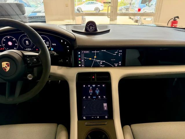 Porsche Taycan GTS Sport Turismo