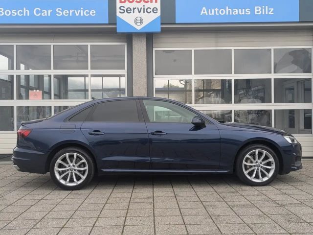 Audi A4 40 TDI Business Sedan