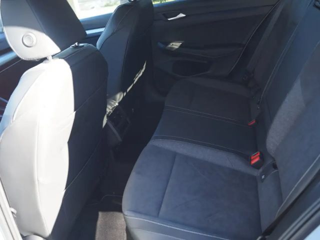 Volkswagen Golf DSG eHybrid