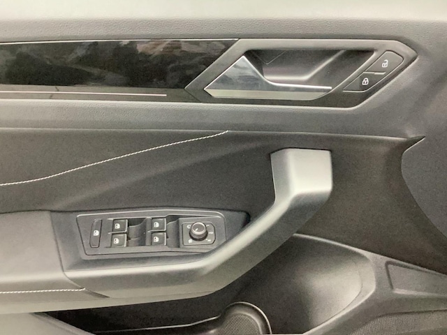 Volkswagen T-Roc 1.5 TSI DSG R-Line