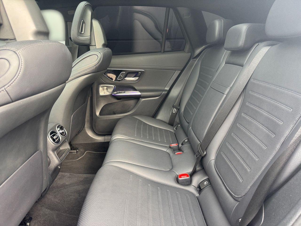 Mercedes-Benz GLC 300 4MATIC AMG Line GLC 300 d