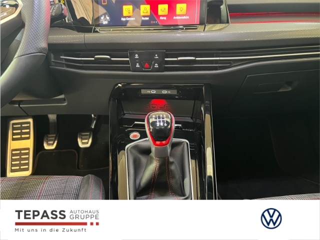 Volkswagen Golf 2.0 TSI