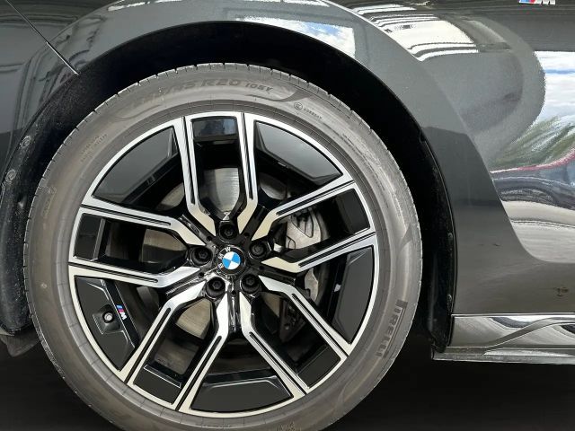 BMW i7 M-Sport Sedan xDrive60