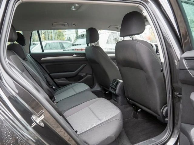 Volkswagen Passat 1.5 TSI DSG Variant