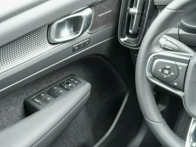 Volvo XC40 Dark Plus