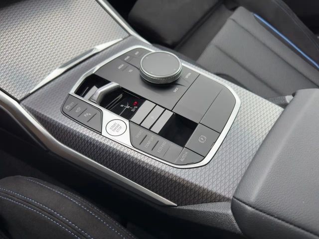 BMW 320 320d M-Sport Sedan xDrive