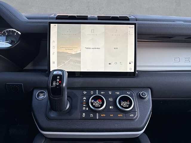 Land Rover Defender 110 SE