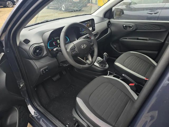 Hyundai i10 1.0 2WD Trend