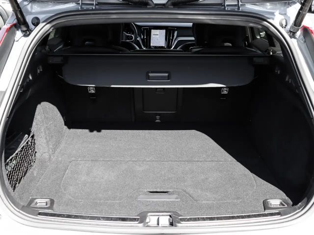 Volvo V60 Cross Country AWD Plus