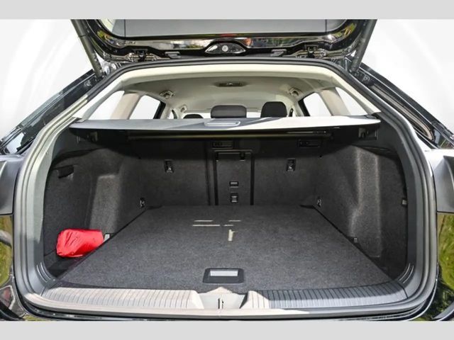 Volkswagen Golf DSG Golf VIII Style Variant