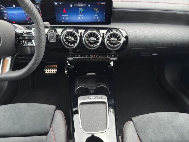 Mercedes-Benz CLA 180 Shooting Brake