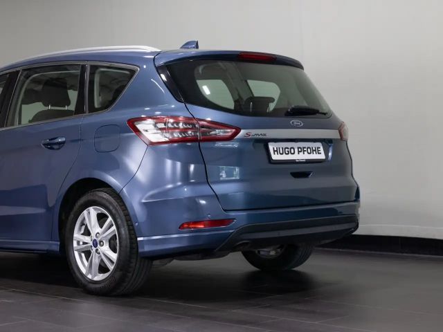 Ford S-Max Titanium