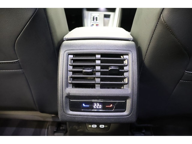 Volkswagen Golf 1.5 eTSI DSG Golf VIII