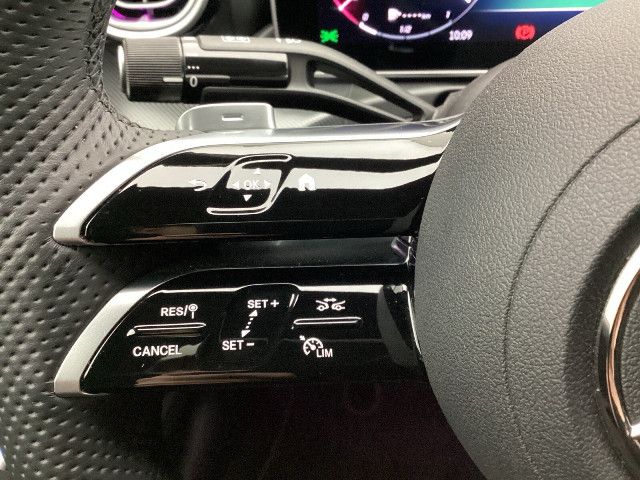 Mercedes-Benz C 200 Sedan