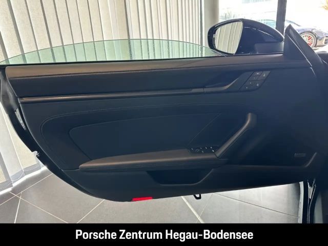 Porsche 992 4 Cabrio Carrera GTS