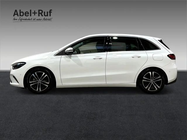 Mercedes-Benz B 200 Progressive Sedan