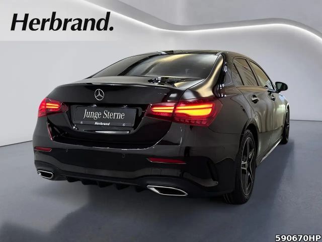 Mercedes-Benz A 180 AMG Line