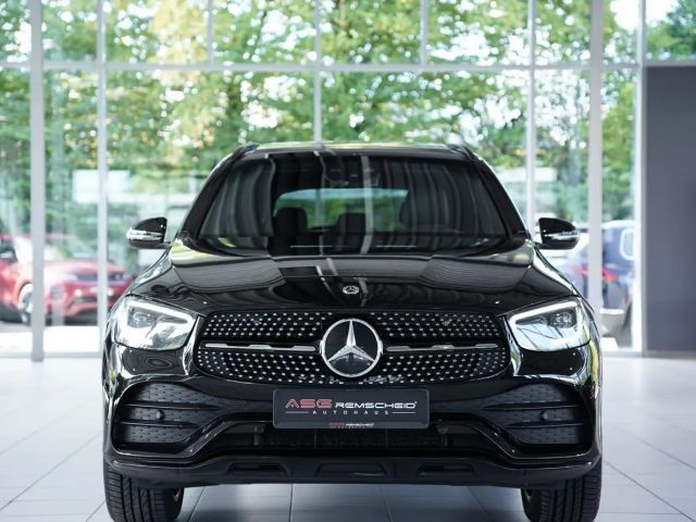Mercedes-Benz GLC 300 4MATIC AMG Line GLC 300 d