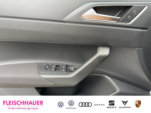 Volkswagen Taigo R-Line 1,5 TSI AHK-abnehmbar Navi Digitales Cockpit LED Blendfreies Fernl.