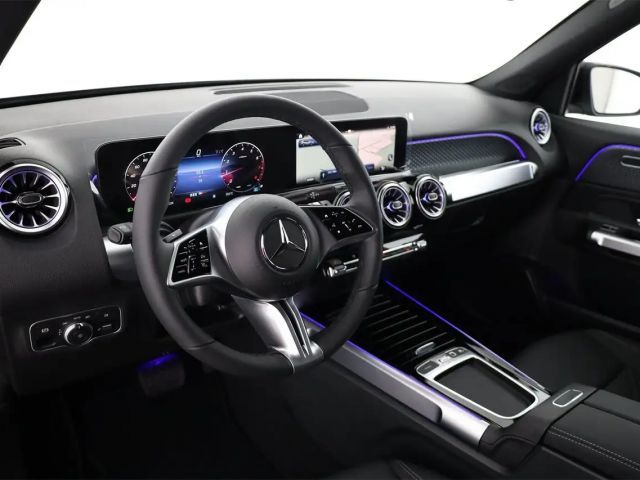 Mercedes-Benz GLB 180 Österreich-Edition AHK Winterpaket