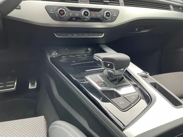 Audi A4 35 TDI S-Line S-Tronic Sedan