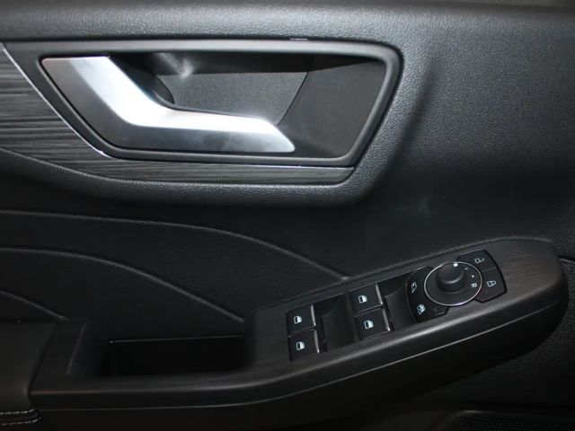 Ford Kuga Active Plug in Hybrid