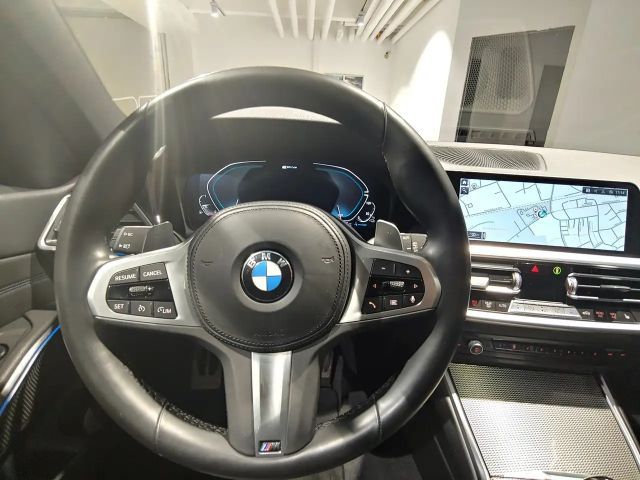 BMW 330 330e M-Sport
