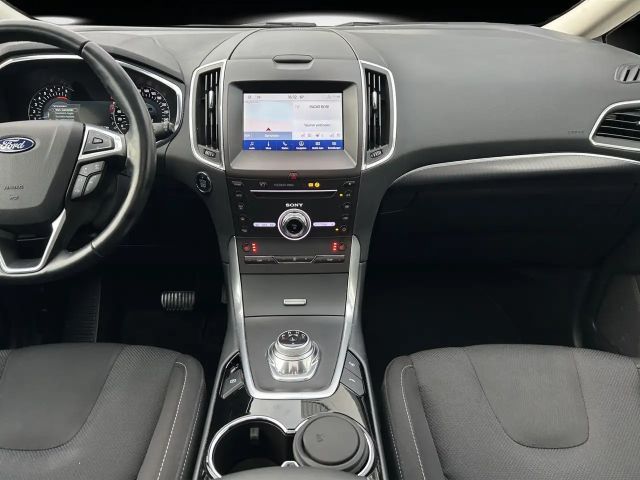 Ford S-Max Titanium