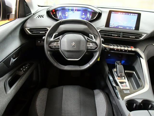 Peugeot 5008 Active Pack BlueHDi EAT8