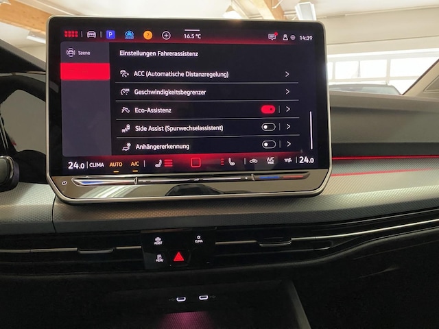 Volkswagen Golf 1.5 eTSI BMT DSG Golf VIII