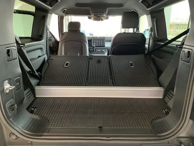 Land Rover Defender 90 AWD D250 Dynamic SE