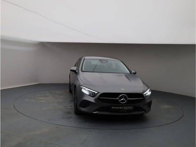 Mercedes-Benz A 200 Progressive