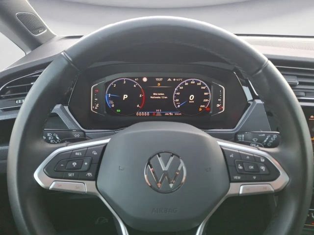 Volkswagen Touran 2.0 TDI DSG Highline R-Line