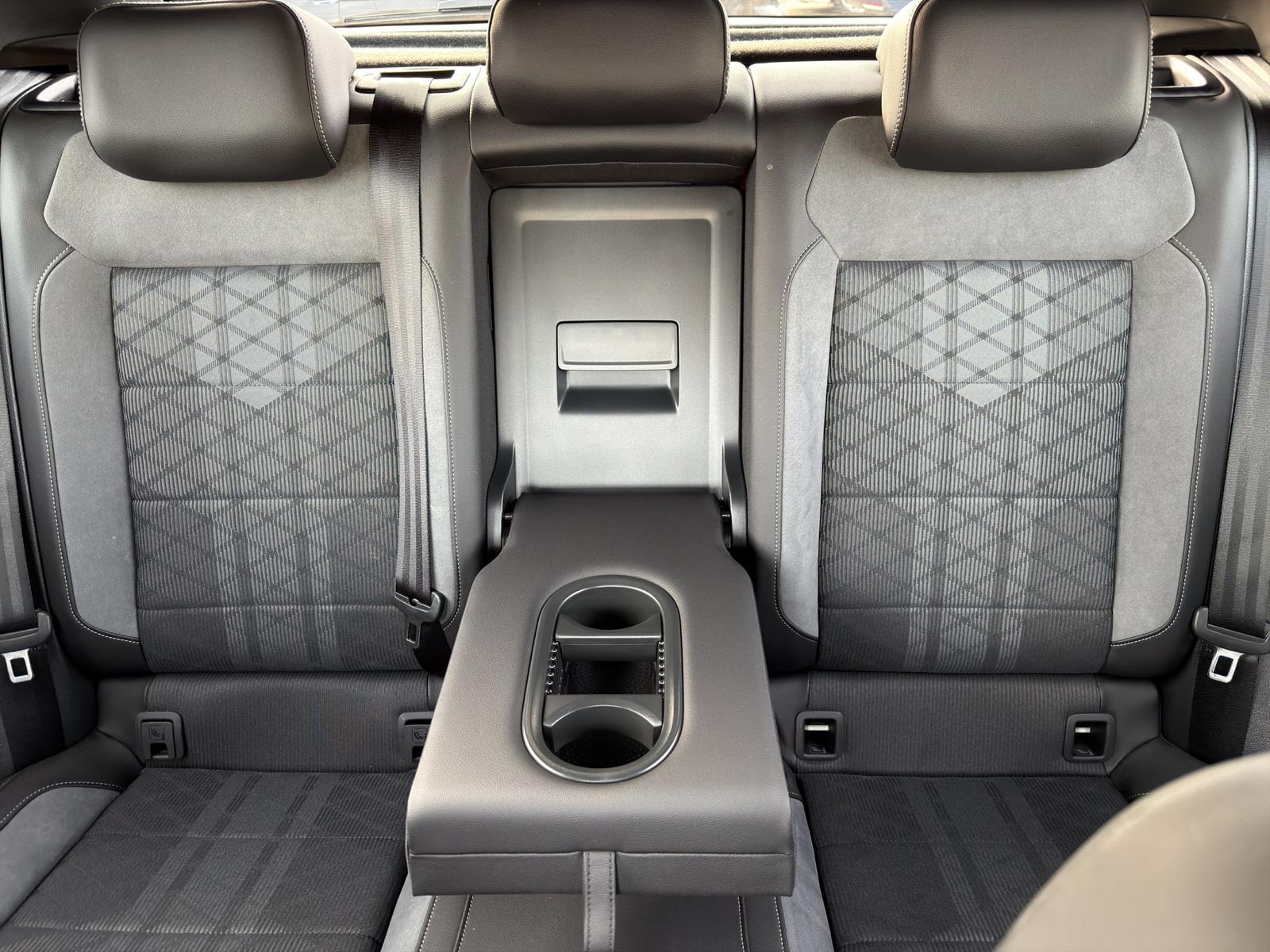 Volkswagen T-Roc 1.5 TSI DSG R-Line