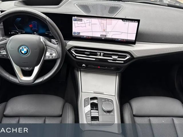 BMW 330 330e Touring xDrive