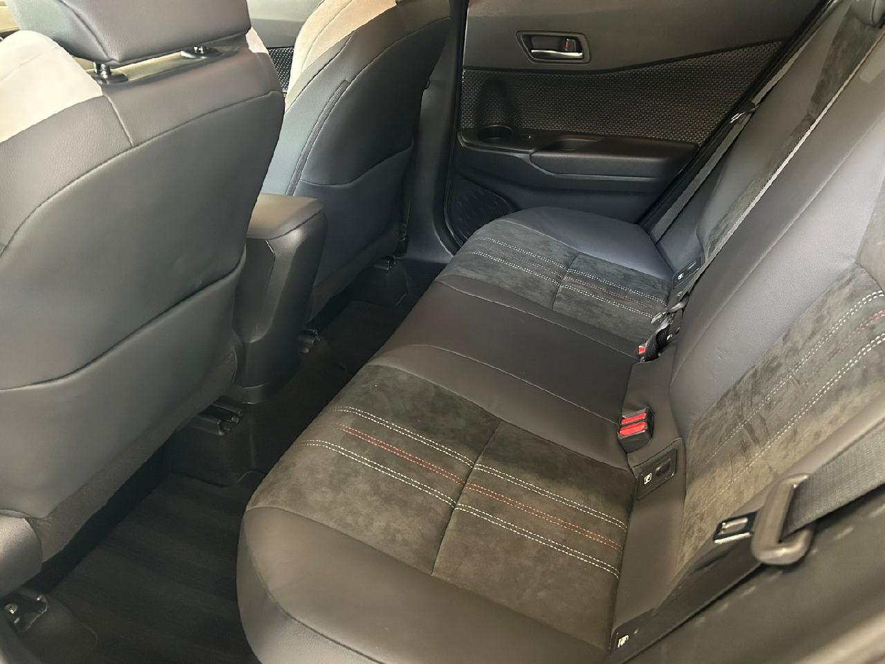 Toyota C-HR 5-deurs Basis