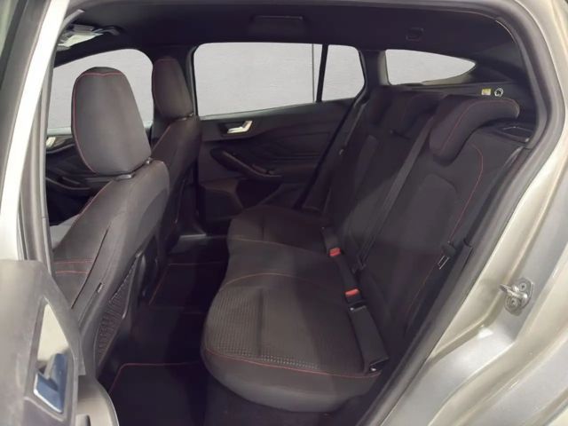 Ford Focus EcoBoost ST Line Wagon