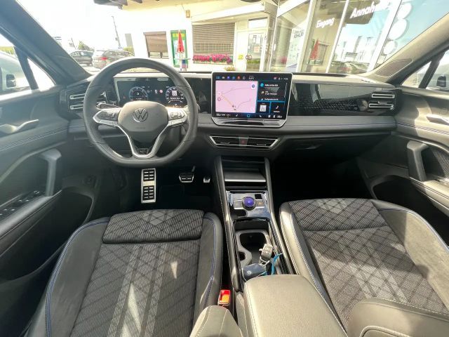 Volkswagen Tiguan 4Motion DSG R-Line