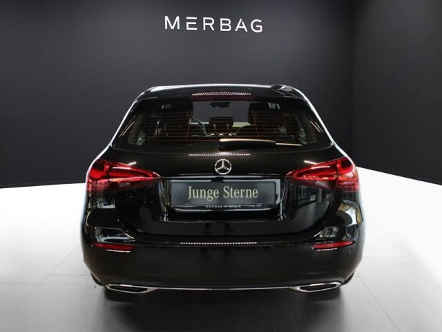 Mercedes-Benz A 180 Premium Progressive
