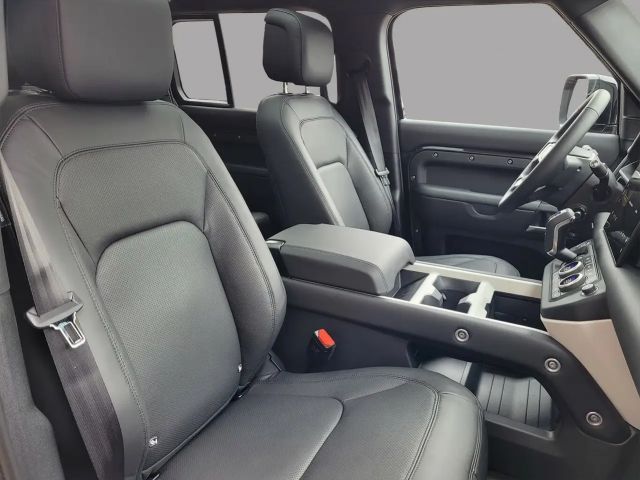 Land Rover Defender 110 D300 Dynamic HSE