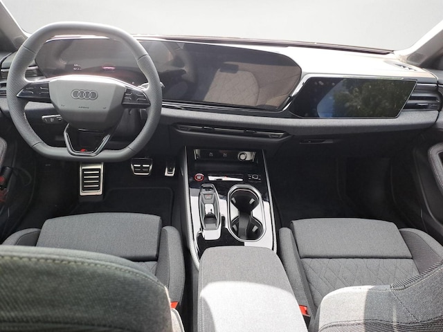 Audi A6 Avant Quattro S-Tronic