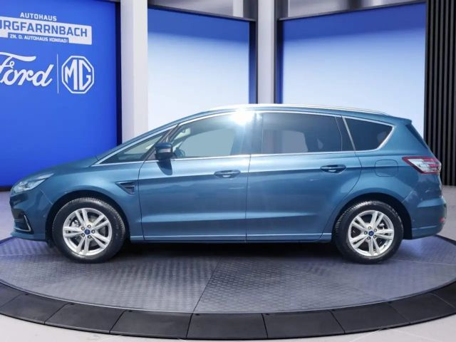 Ford S-Max Titanium